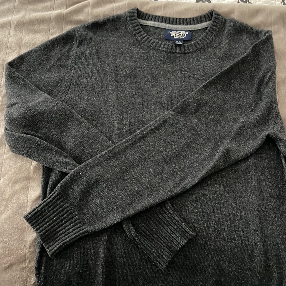 WHO.A.U sweater